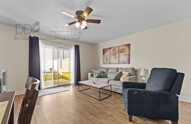 2 bedroom 1.5 bathroom in the heart of Biloxi, MS.