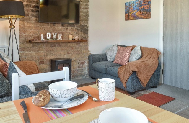 2 bedroom accommodation in Flamborough