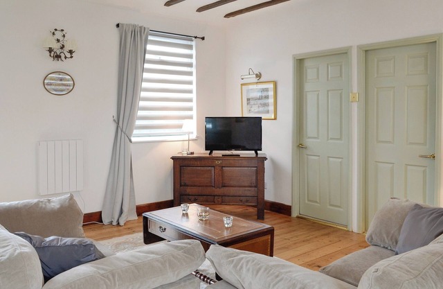 2 bedroom accommodation in Drummore, near Stranraer