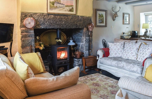 2 bedroom accommodation in Manod, near Blaenau Ffestiniog