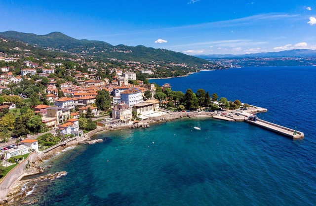 2 bedroom accommodation in Lovran