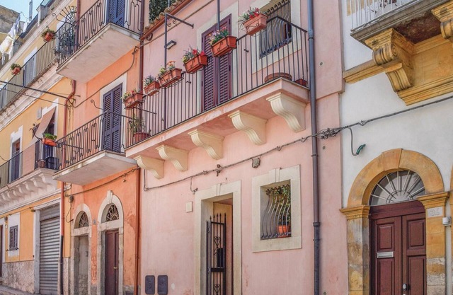2 bedroom amazing home in Ragusa RG