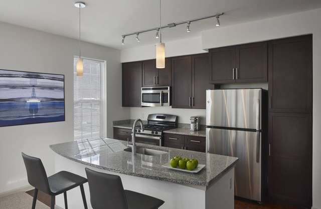 2-Bedroom Apartment - 7-day min. - Background check/Lease Required