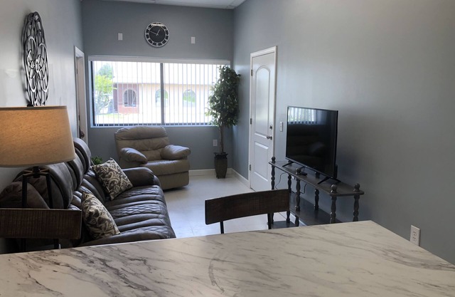 2 bedroom apartment in iuka