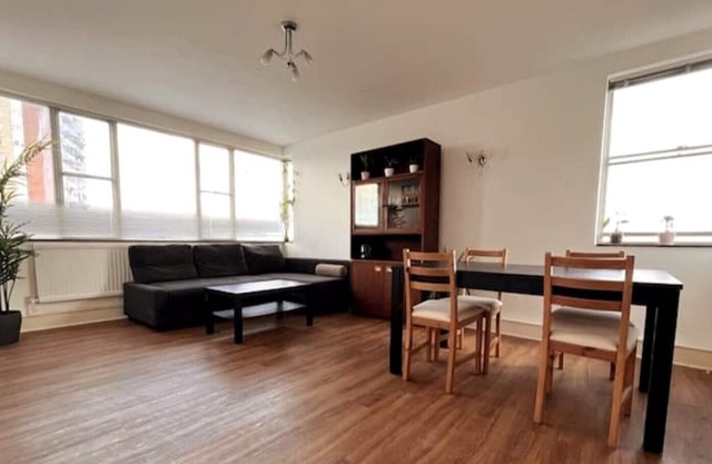 2 Bedroom Apartment - NW4