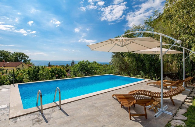 2 bedroom awesome apartment in Lovran