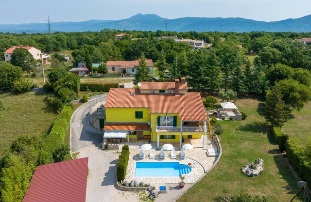 2 bedroom awesome apartment in Labin