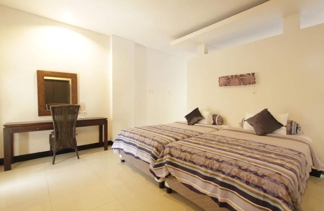 2 Bedroom Beach Side