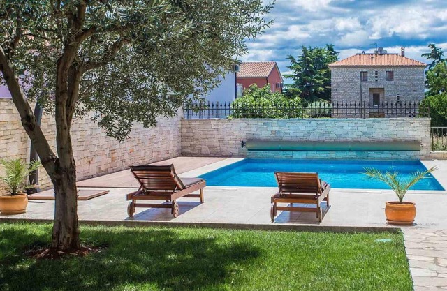 2 bedroom beautiful home in Novigrad