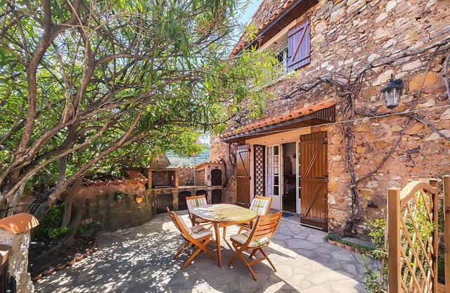 2 bedroom cozy home in Cébazan