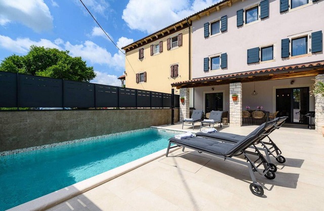 2 bedroom cozy home in Groznjan