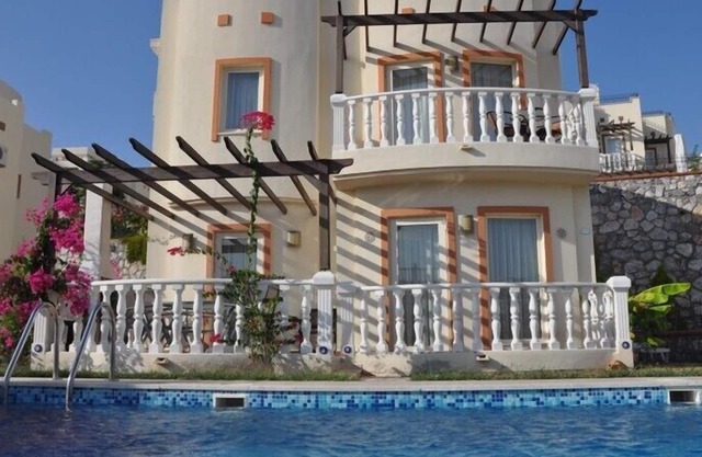 2 BEDROOM DETACHED VILLA WITH PRIVATE POOL