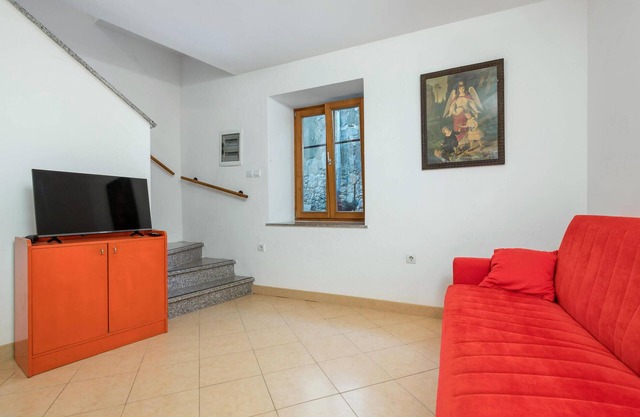 2 bedroom gorgeous home in Susak