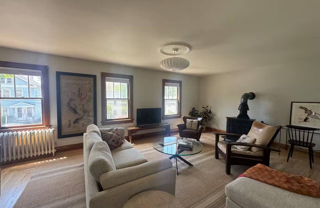 2-bedroom home in the heart of Hudson