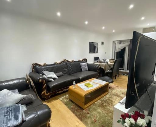 2 Bedroom House - West London