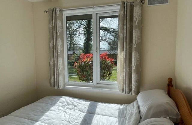 2 bedroom lodge in the grounds of Hengar Manor Holiday Park