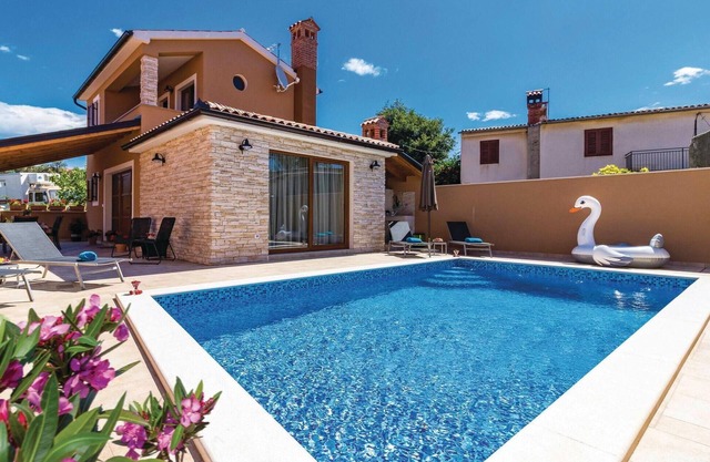 2 bedroom lovely home in Pula