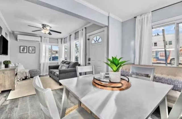 2 bedroom MB just steps to the sand