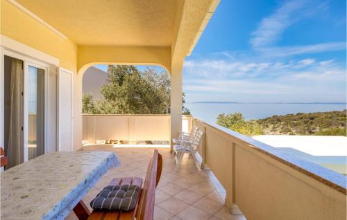 2 Bedroom Nice Apartment In Potocnica