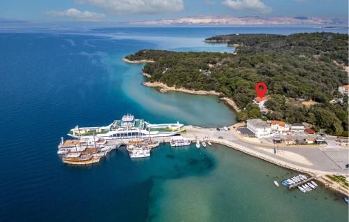 2 Bedroom Nice Apartment In Lopar