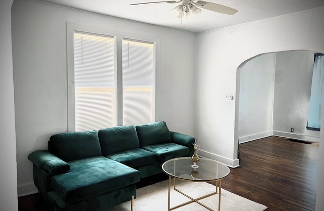 🌅 2-bedroom Spacious house. Close City Center & State Fair