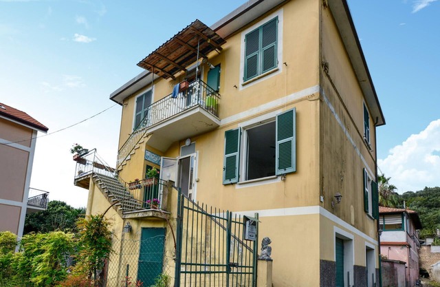 2 bedroom stunning home in Chiavari