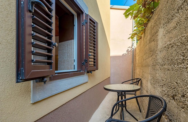 2 bedroom stunning home in Susak