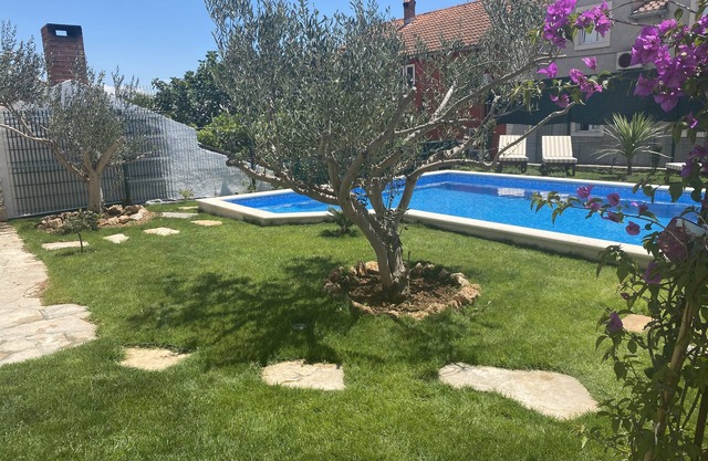 2 bedroom villa in Bol