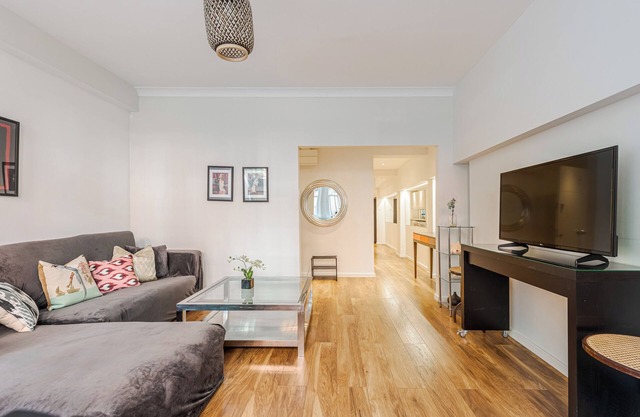 2 BEDROOMS 2 BATHROOM HARRODS