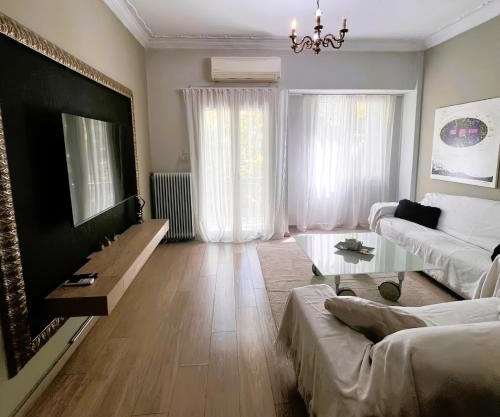 2 bedrooms center apart