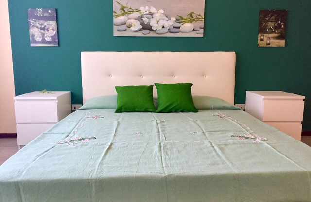 2 BIG and lightly BDR - free WIFI & GARAGE close to Malpensa-Rho Fiera-Lakes