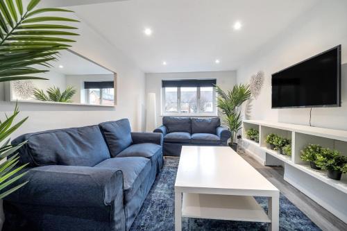 2 Double Bedrooms