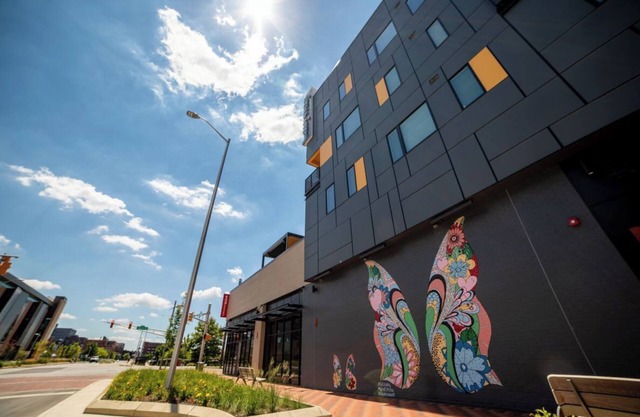 2 Downtown combined units with free parking