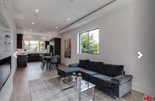 2 Luxury Modern 8 Bedroom Home with Rooftop Decks