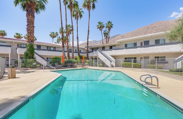 2 Mi to Downtown: Gated Condo in Palm Springs