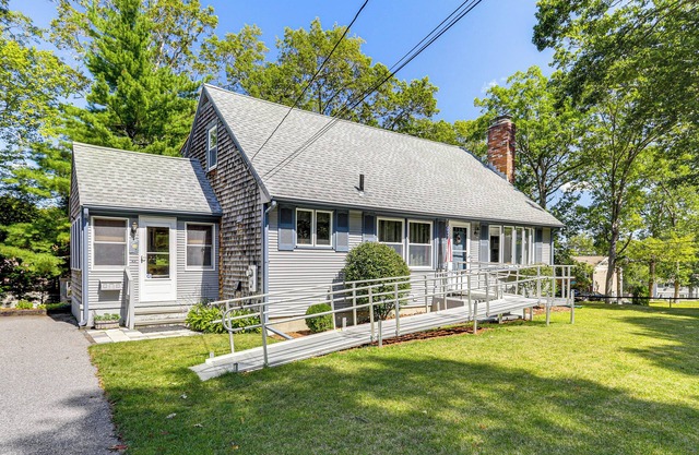 2 Mi to New England Sports Village - Quiet Home