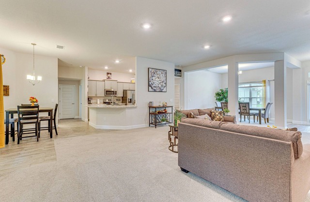 2 Mi to Silver Springs State Park: Outdoor Escape!