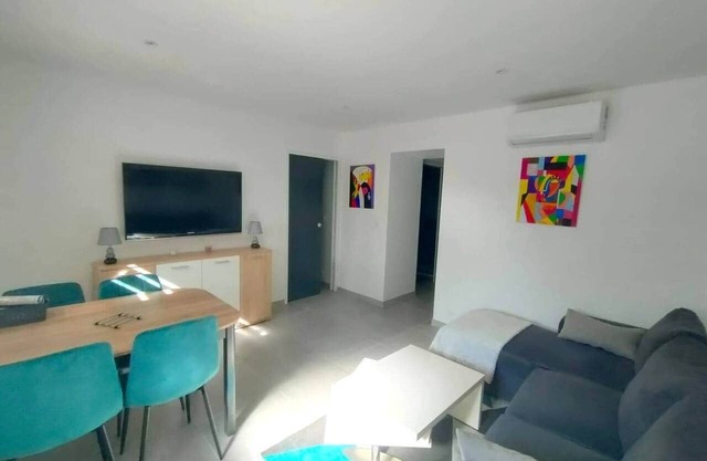 2 rooms on the ground floor with air conditioning