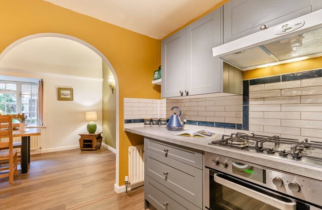 2 Stable Mews - Two Bedroom House, Sleeps 4