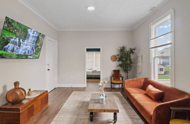 2 Units Combined| Historic 5BR|2 Living|2 Kitchens