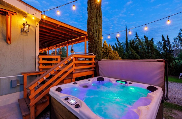 20%Off Oct 30-Nov 2 Close2Wineries Private Hot Tub