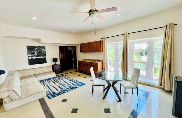 20, Suite for 4 People