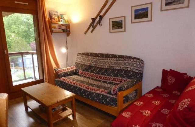 200m from ski lifts, 1st floor, balcony, parking, tv, ski locker, 50m², Les Contamines-Montjoie