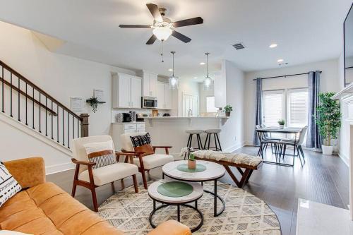 2022 quiet relaxing and secure town house near Atlanta