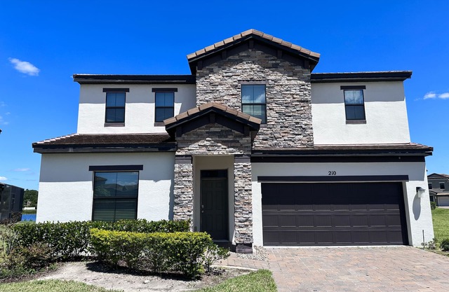 210BP: ADA 4 Bed Large Private Pool Home-Near Legoland-Resort Amenities