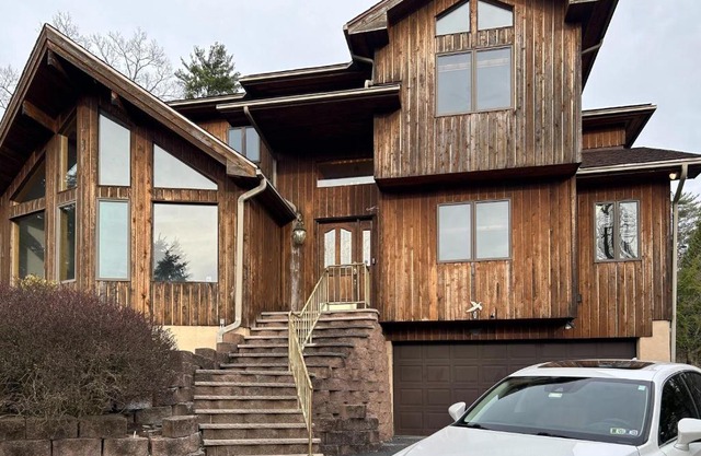 226 E Shore Dr