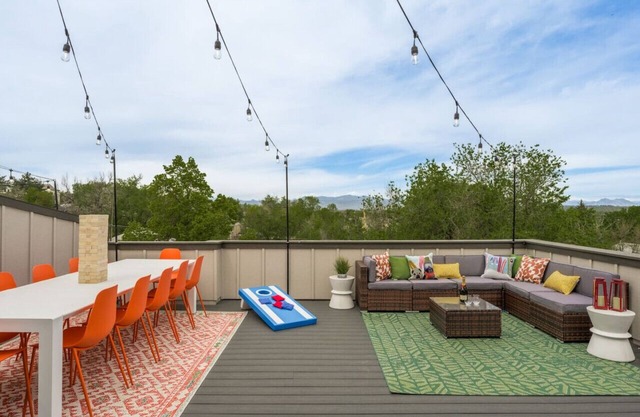 24 Guests | 2 Rooftops | 2 Game Rooms | 2 Hot Tubs