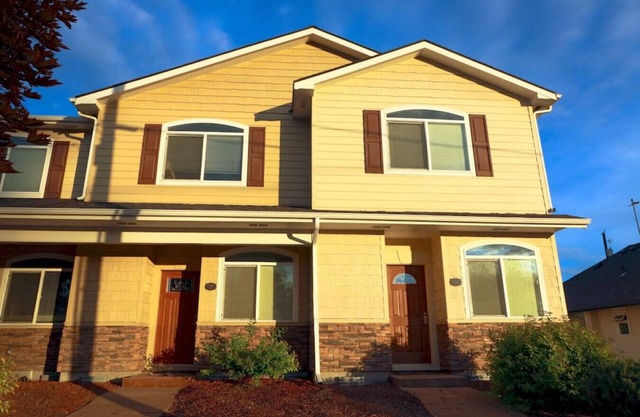#27 Eagan · Bryant Creek Retreat - Walk to Town