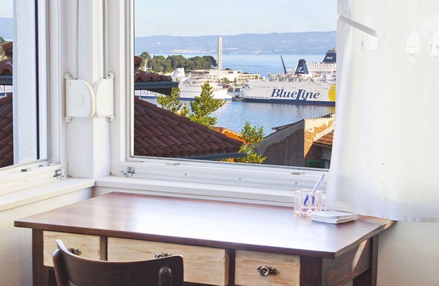 2BD Condo with spectacular view and parking