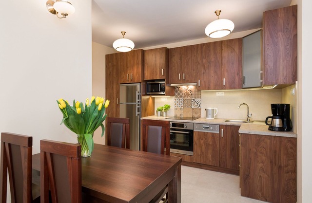 2bdr 2bth Vanilla 7 Apartment in old town